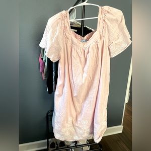 Draper James light weight embroidered dress